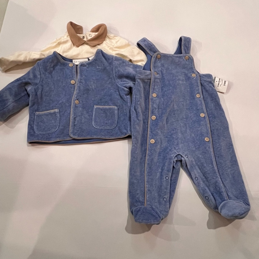 First impressions 3 piece infant set. NWT